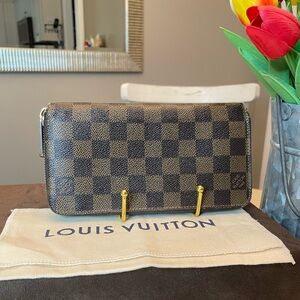 Louis Vuitton Damier Ebene zip around wallet